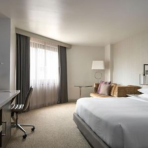 Premier King Room
